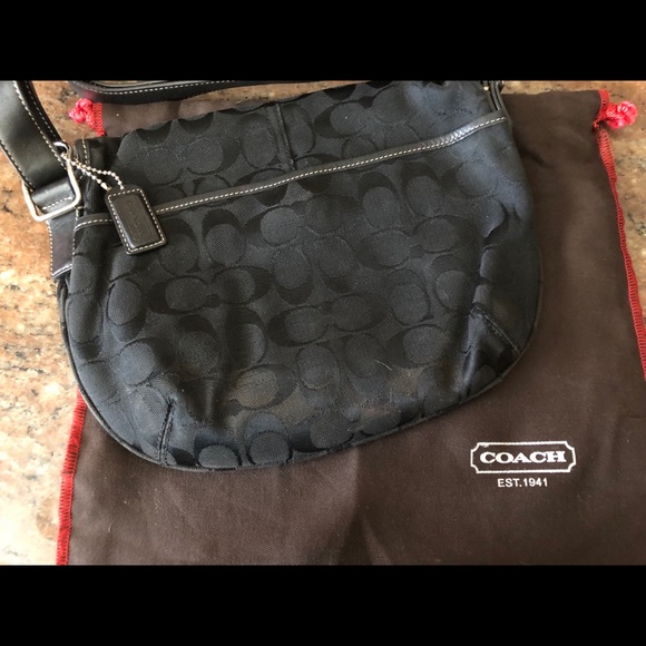Coach Bag🕶 - Picture 2 of 3